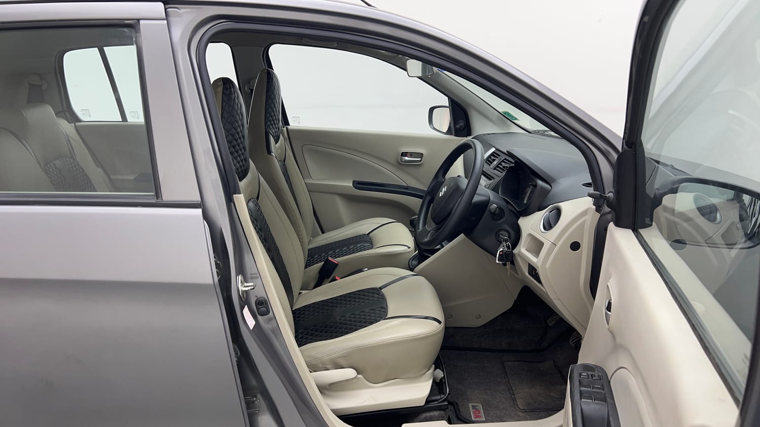 Used 2019 Maruti Suzuki Celerio VXi (O) CNG Cng Manual interior RIGHT SIDE FRONT DOOR CABIN VIEW