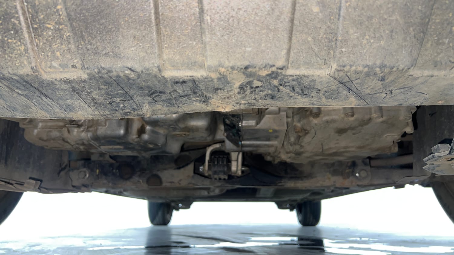 Used 2016 Honda City SV CVT Petrol Automatic extra FRONT LEFT UNDERBODY VIEW