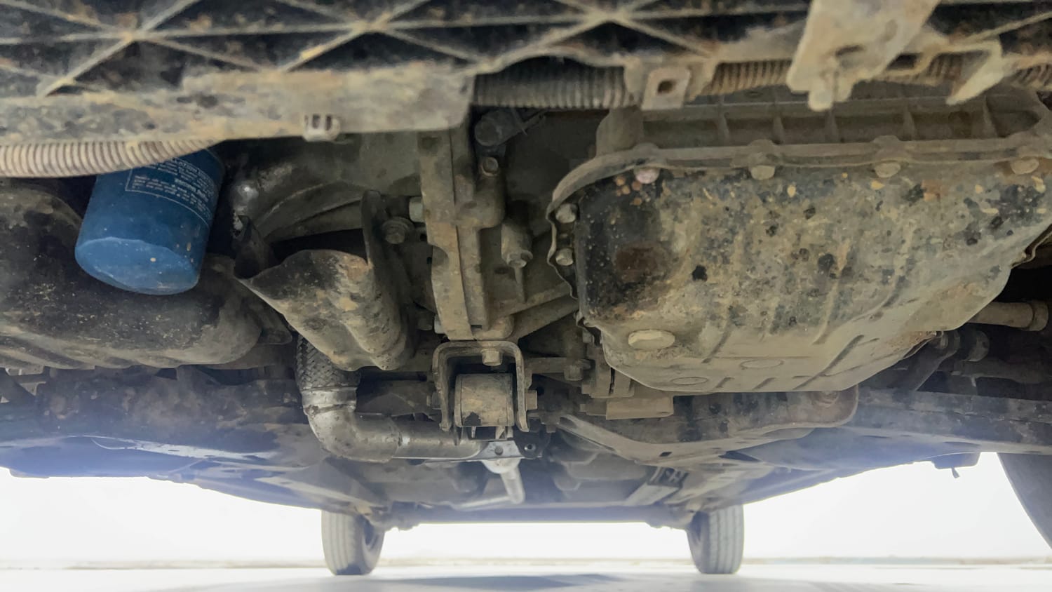 Used 2012 Hyundai i10 Sportz 1.2 AT Kappa2 Petrol Automatic extra FRONT LEFT UNDERBODY VIEW