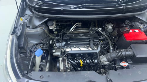 Used 2016 Hyundai Elite i20 Sportz 1.2 Petrol Manual engine ENGINE RIGHT SIDE VIEW