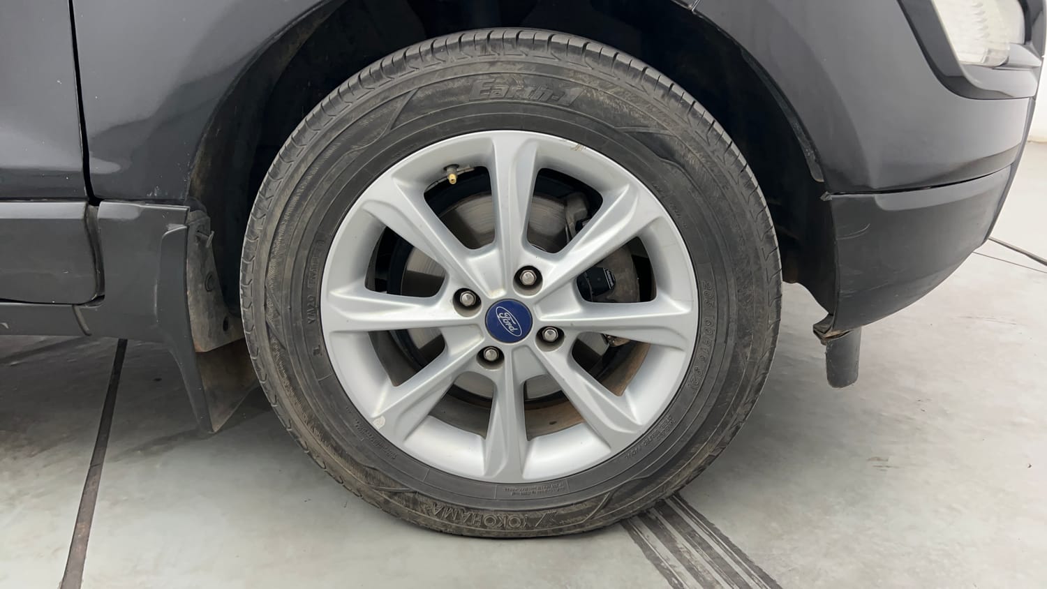 Used 2019 Ford EcoSport Titanium 1.5L TDCi Diesel Manual tyres RIGHT FRONT TYRE RIM VIEW