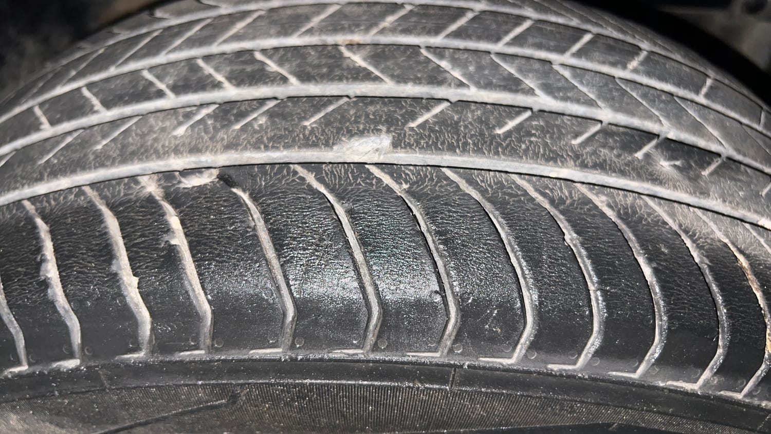 Used 2022 Toyota Urban Cruiser Mid Grade MT Petrol Manual tyres RIGHT FRONT TYRE TREAD VIEW