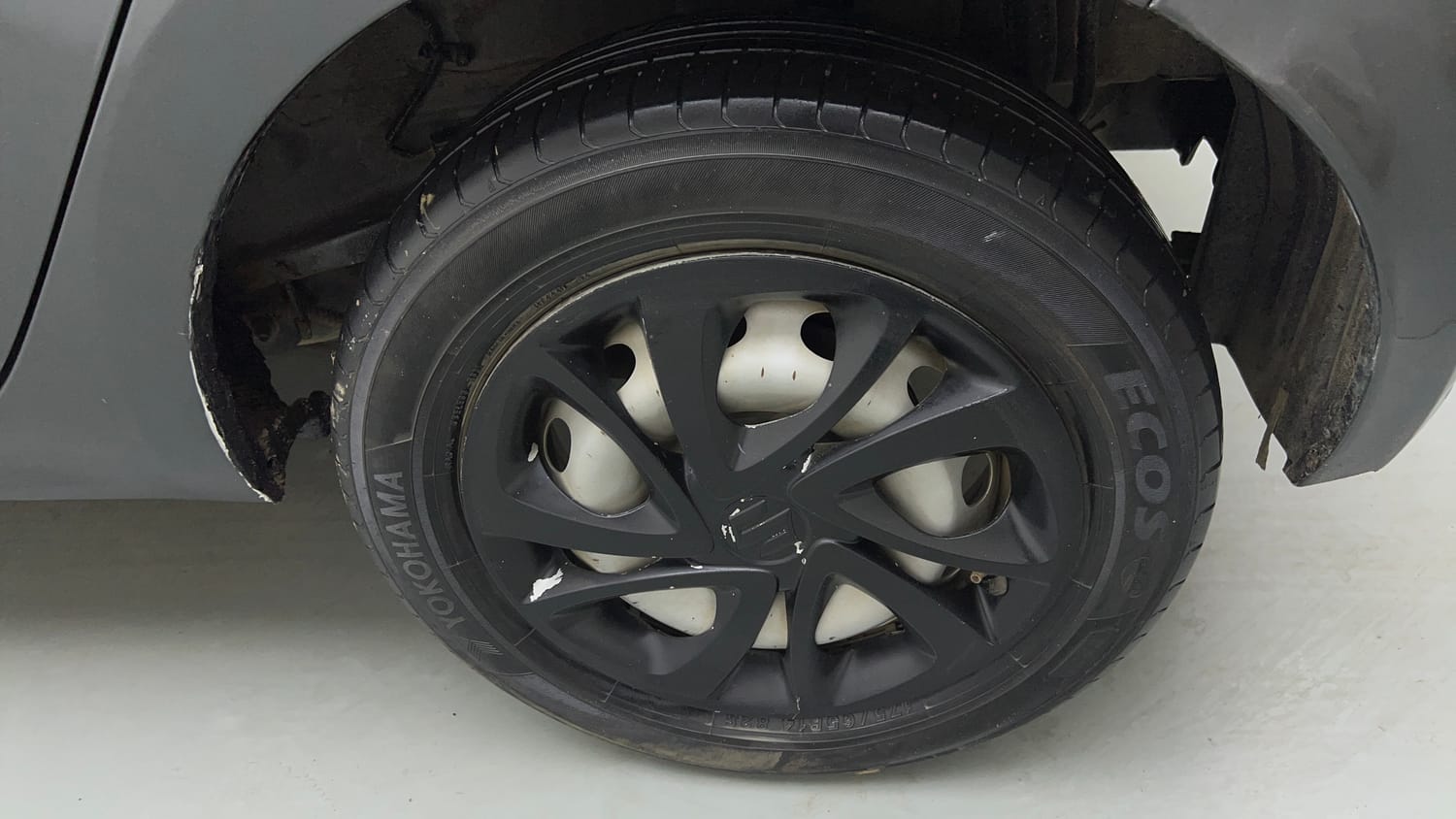Used 2022 Tata Tiago XE Petrol Manual tyres LEFT REAR TYRE RIM VIEW