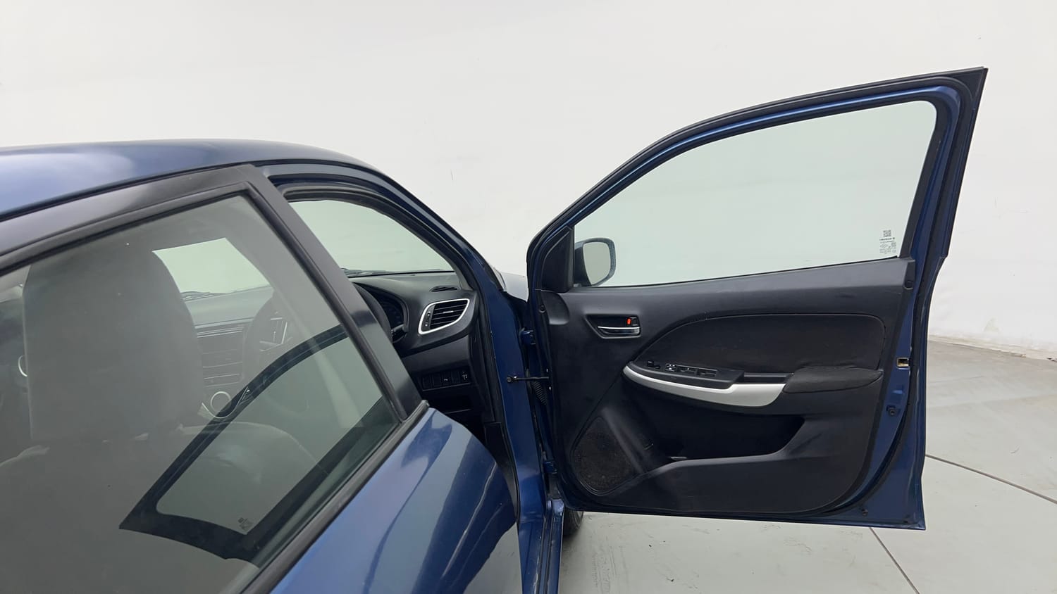 Used 2017 Maruti Suzuki Baleno Delta 1.2 Petrol Manual interior RIGHT FRONT DOOR OPEN VIEW
