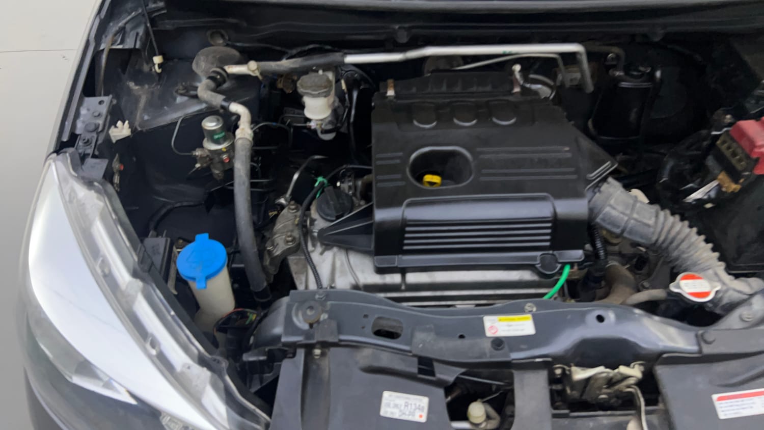 Used 2017 Maruti Suzuki Celerio ZXi Petrol Manual engine ENGINE RIGHT SIDE VIEW