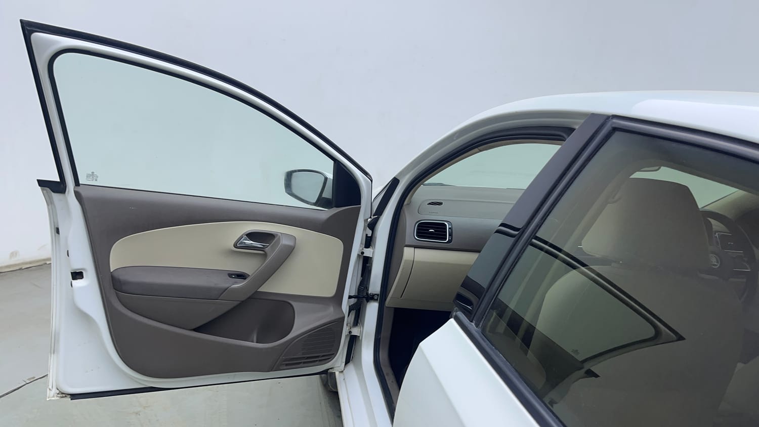 Used 2016 Skoda Rapid 1.5 TDI CR Style Plus AT Diesel Automatic interior LEFT FRONT DOOR OPEN VIEW