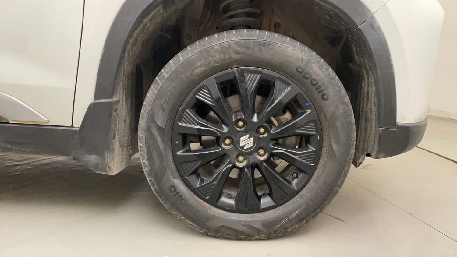 Used 2021 Maruti Suzuki Vitara Brezza ZXi AT SHVS Petrol Automatic tyres RIGHT FRONT TYRE RIM VIEW