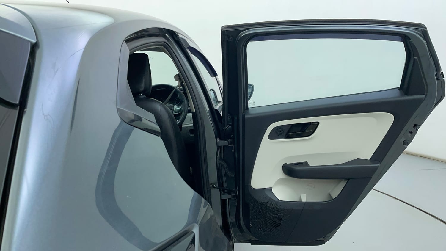 Used 2021 Tata Altroz XM Plus Petrol Petrol Manual interior RIGHT REAR DOOR OPEN VIEW