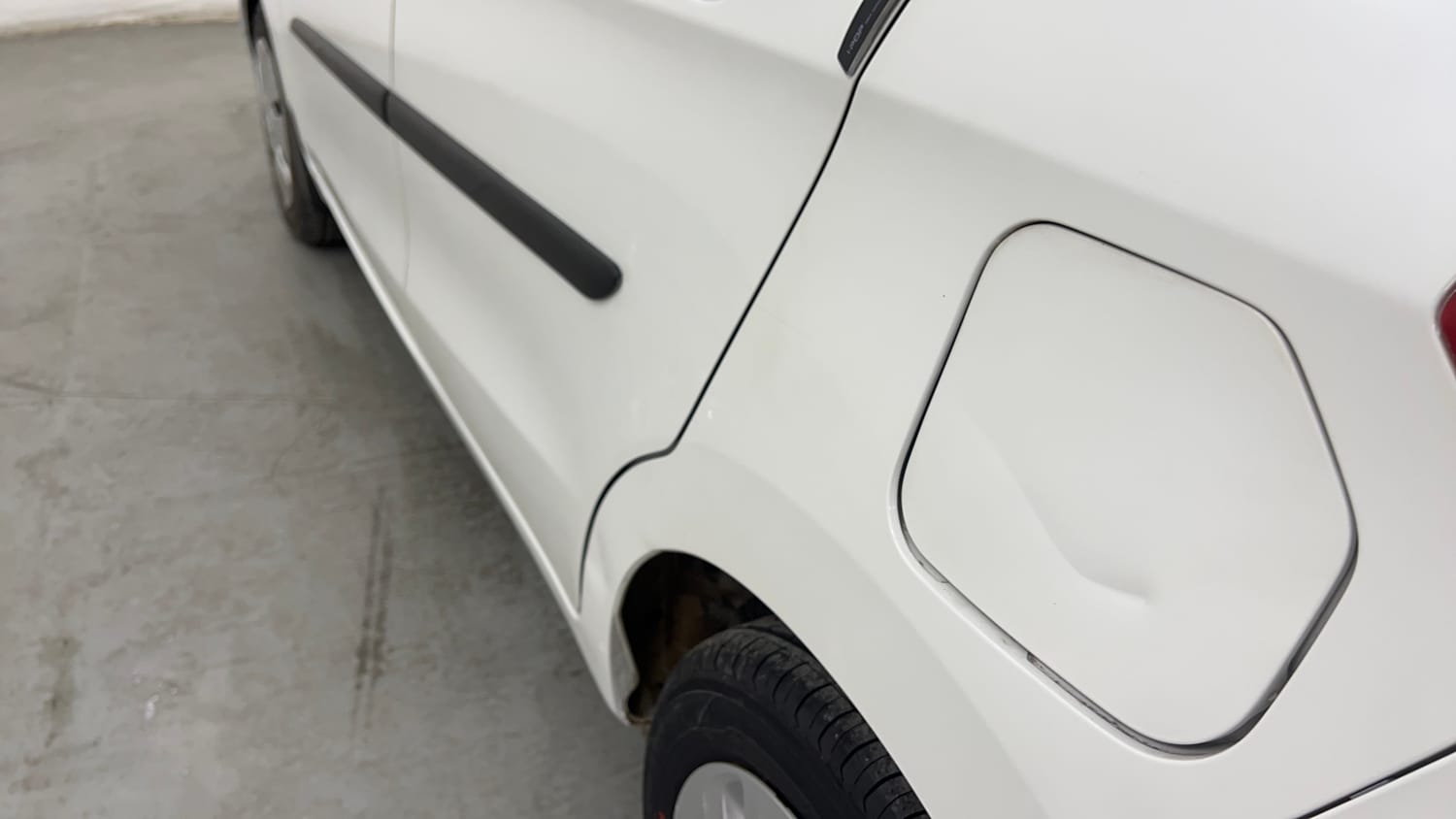 Used 2016 Maruti Suzuki Celerio VXi CNG Cng Manual dents MINOR SCRATCH