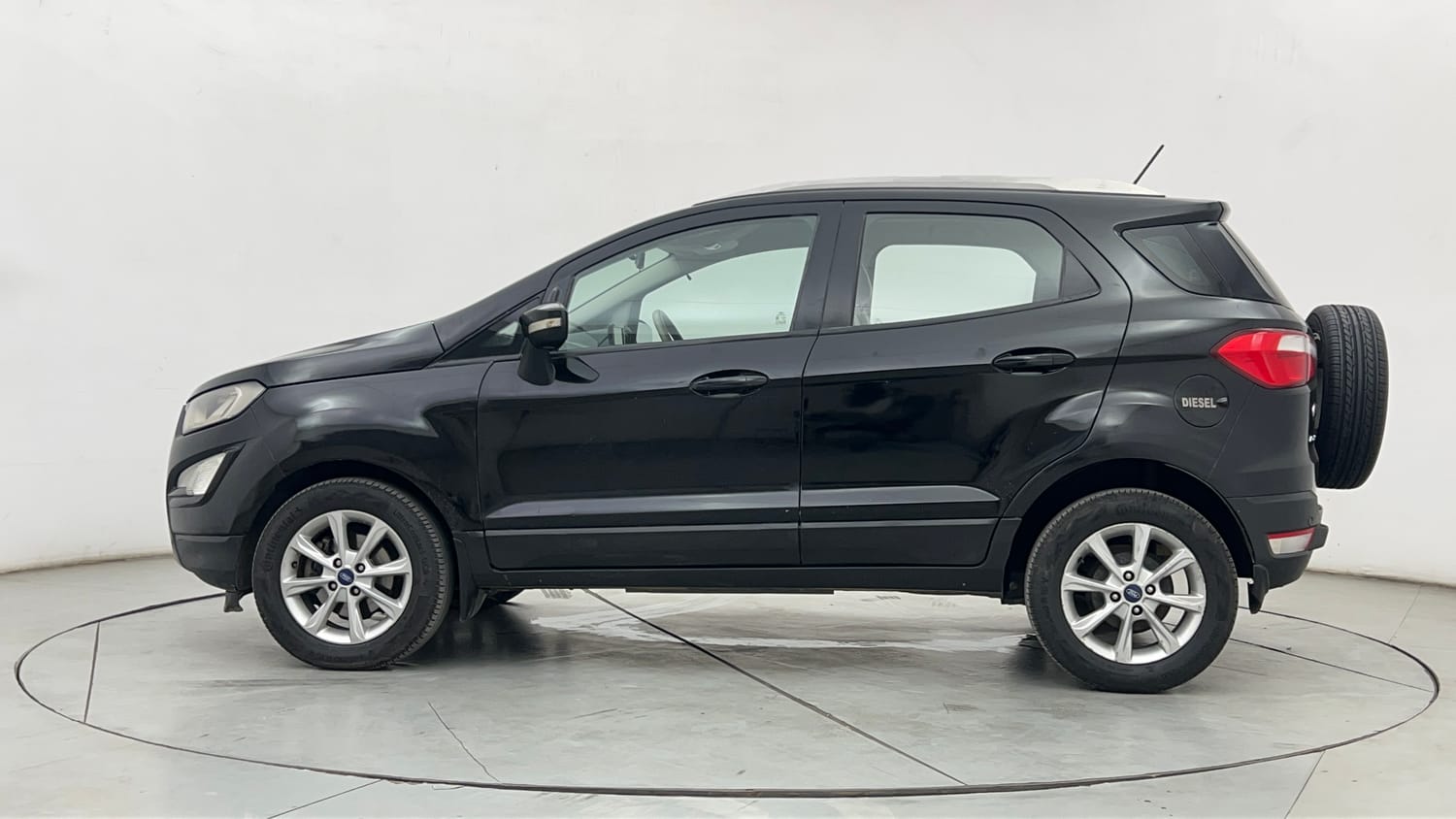 Used 2019 Ford EcoSport Titanium 1.5L TDCi Diesel Manual exterior LEFT SIDE VIEW