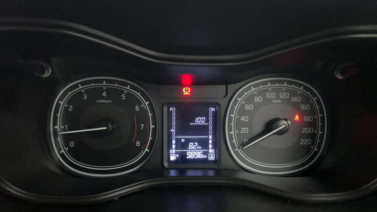 Used 2022 maruti-suzuki Vitara Brezza LXi Petrol Manual interior CLUSTERMETER VIEW