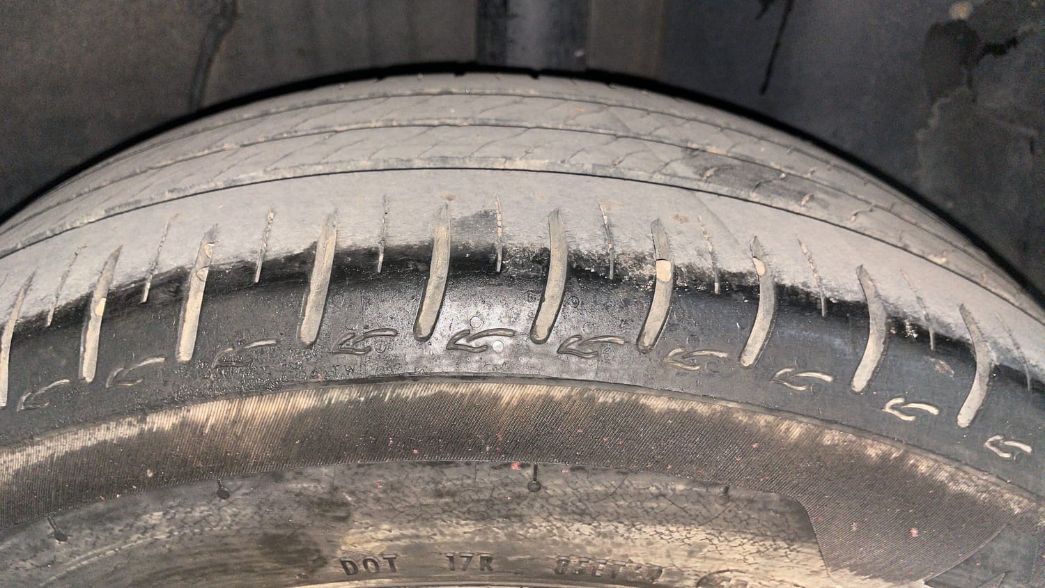 Used 2023 Tata Altroz XZ Plus Petrol Petrol Manual tyres LEFT REAR TYRE TREAD VIEW