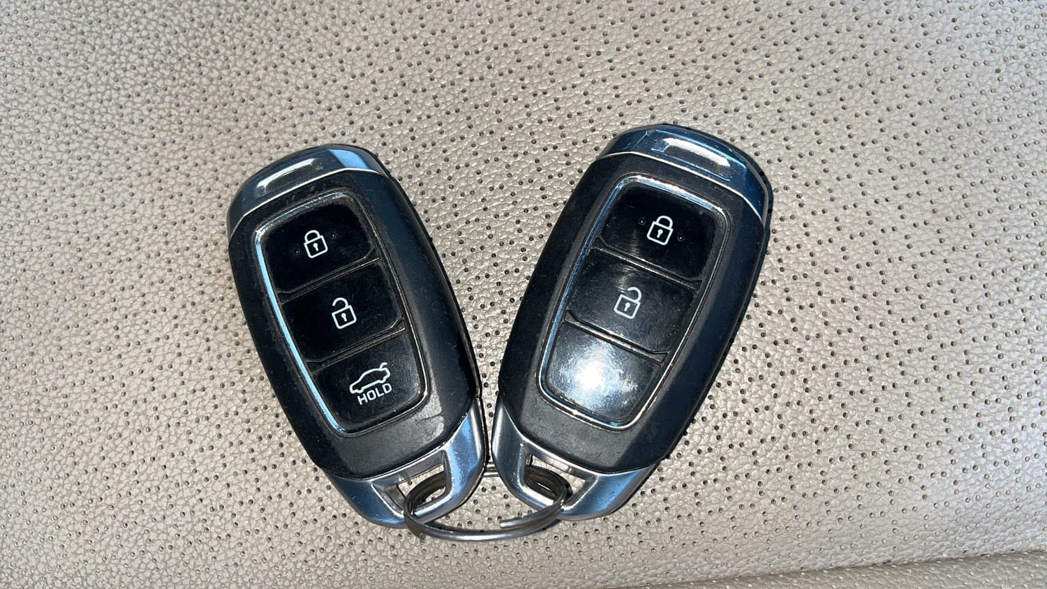 Used 2017 Hyundai Verna SX (O) 1.6 VTVT AT Petrol Automatic extra CAR KEY VIEW