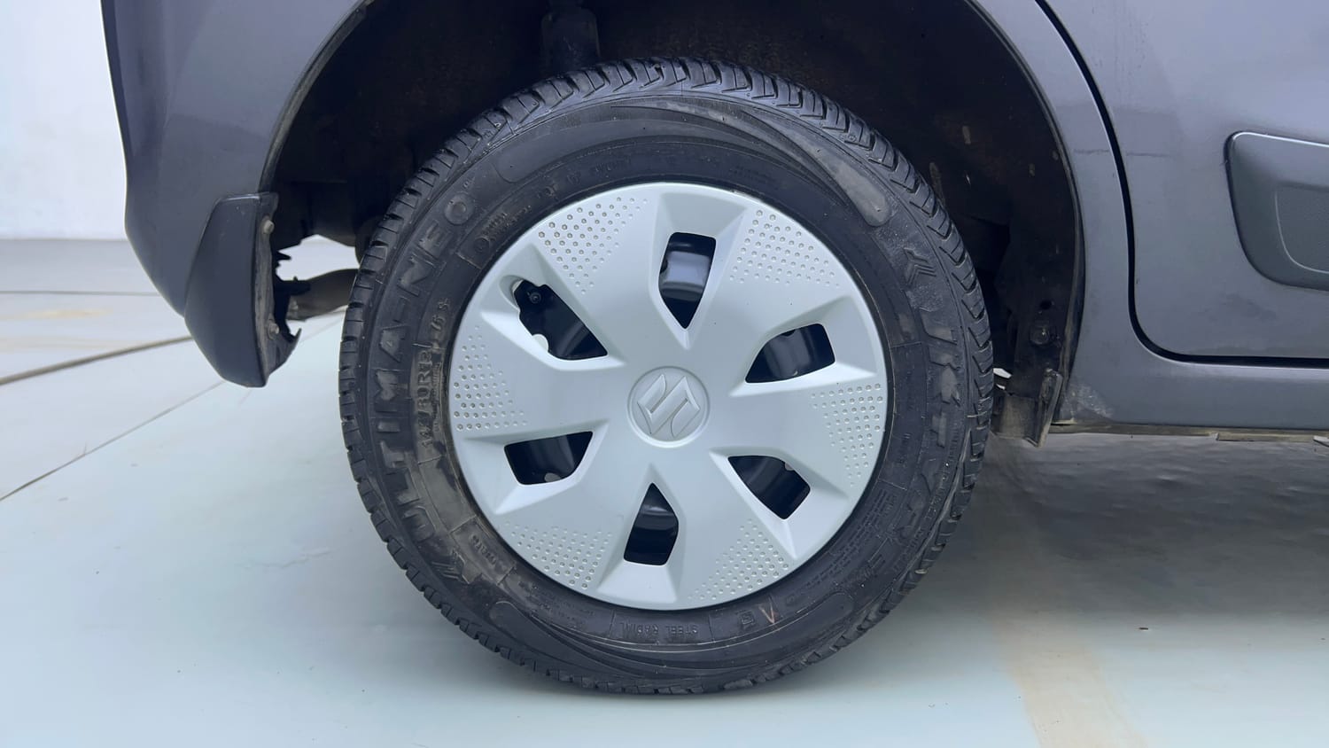 Used 2026 Maruti Suzuki Alto K10 VXi Plus (O) AGS Petrol Automatic tyres RIGHT REAR TYRE RIM VIEW