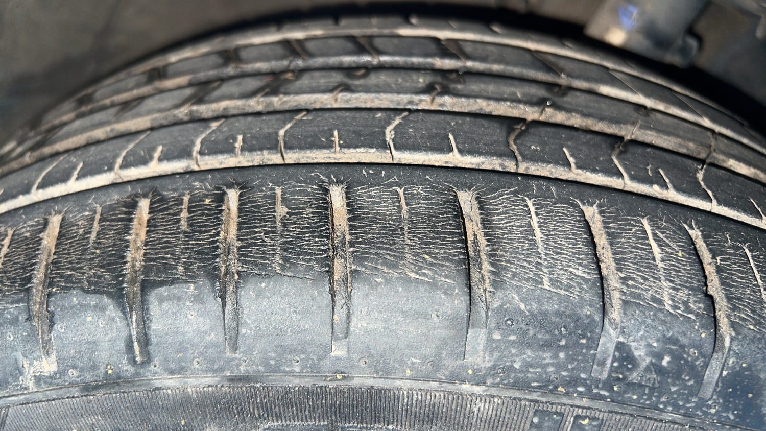 Used 2021 Maruti Suzuki Baleno Zeta Petrol Manual tyres RIGHT FRONT TYRE TREAD VIEW