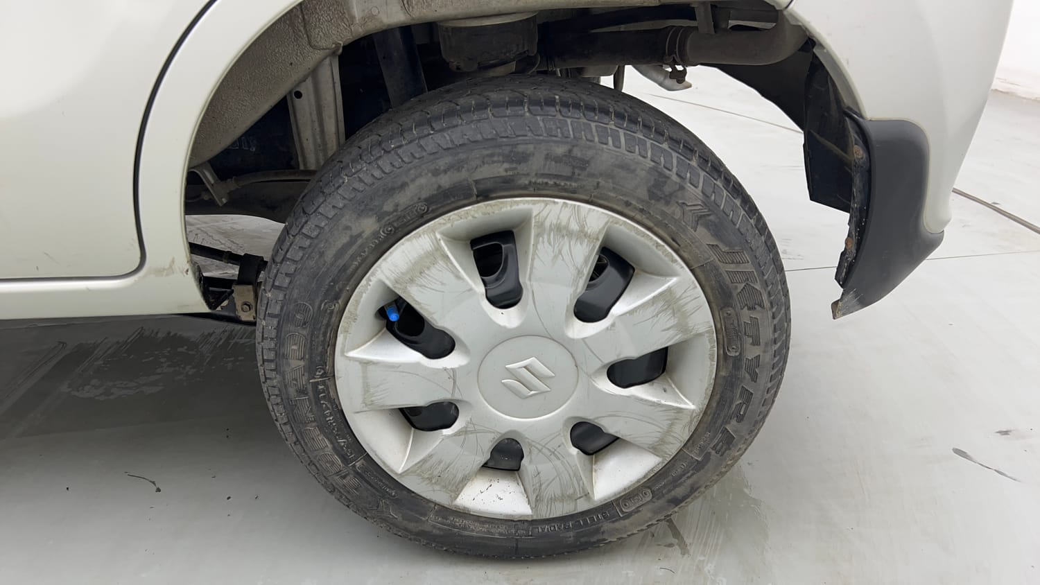 Used 2019 maruti-suzuki Alto K10 VXi (O) AMT Petrol Automatic tyres LEFT REAR TYRE RIM VIEW