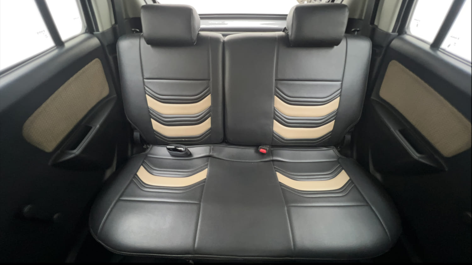 Used 2018 Maruti Suzuki Wagon R LXI CNG Cng Manual interior REAR SEAT CONDITION VIEW