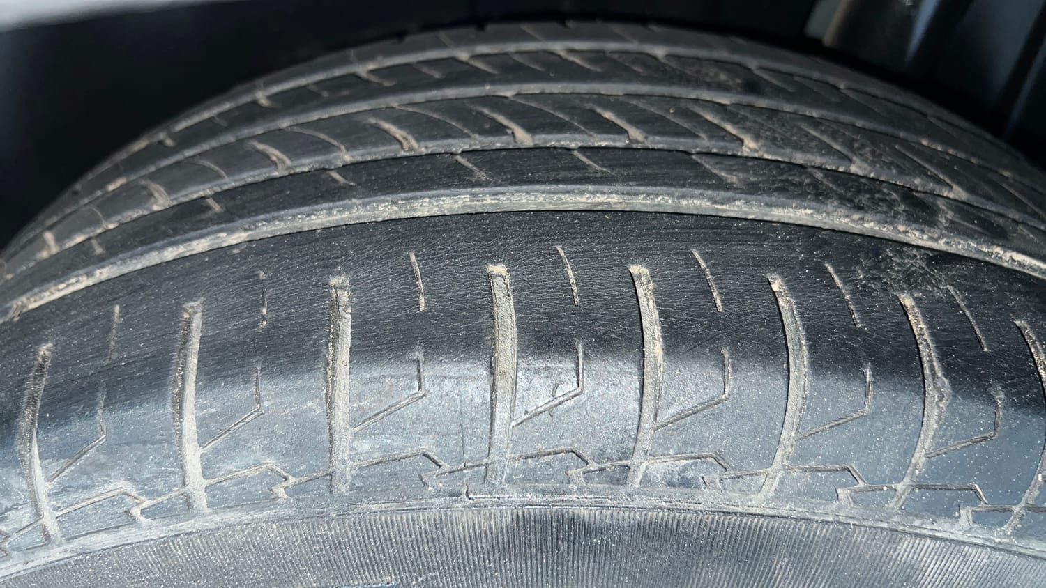 Used 2021 Maruti Suzuki S-Cross Zeta Petrol Manual tyres LEFT REAR TYRE TREAD VIEW