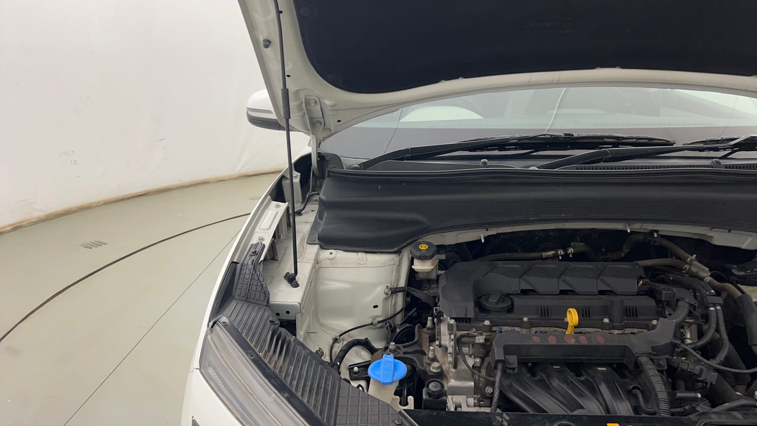 Used 2022 Hyundai Creta SX (O) 1.5 Petrol IVT Petrol Automatic engine ENGINE RIGHT SIDE HINGE & APRON VIEW