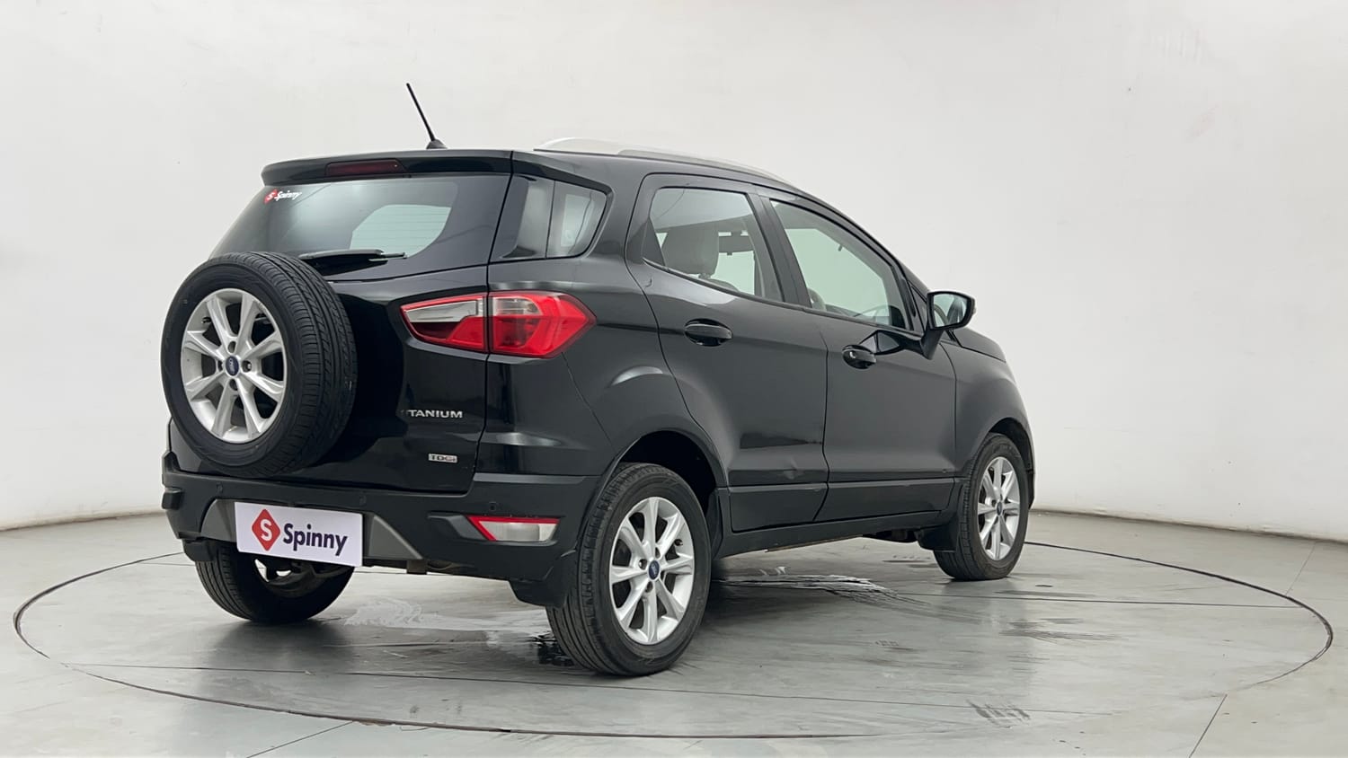 Used 2019 Ford EcoSport Titanium 1.5L TDCi Diesel Manual exterior RIGHT REAR CORNER VIEW