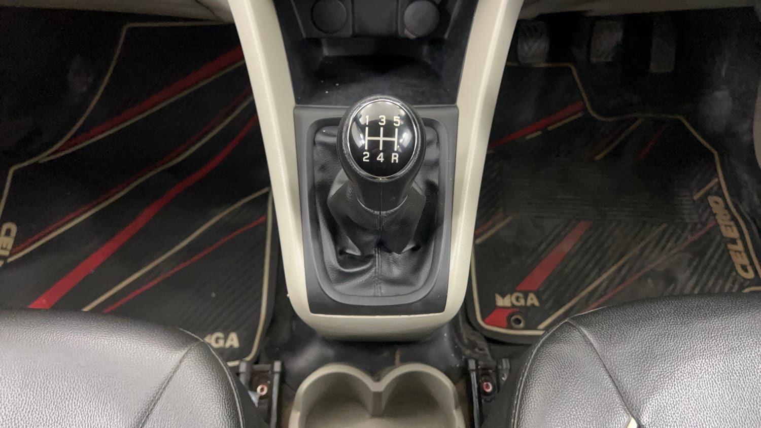 Used 2016 Maruti Suzuki Celerio VXi CNG Cng Manual interior GEAR  KNOB VIEW