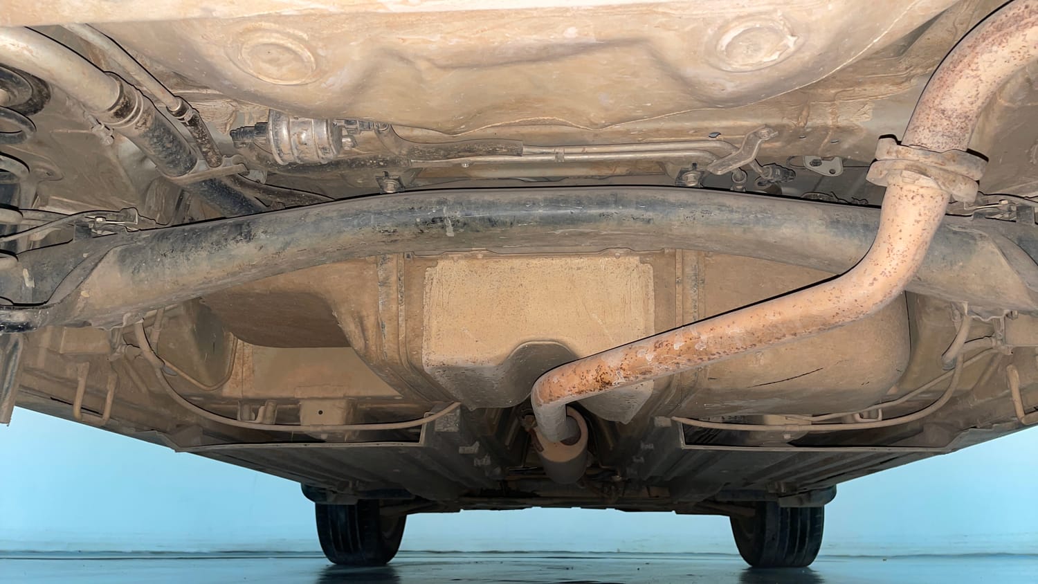 Used 2021 Maruti Suzuki Vitara Brezza ZXi AT SHVS Petrol Automatic extra REAR UNDERBODY VIEW (TAKEN FROM REAR)