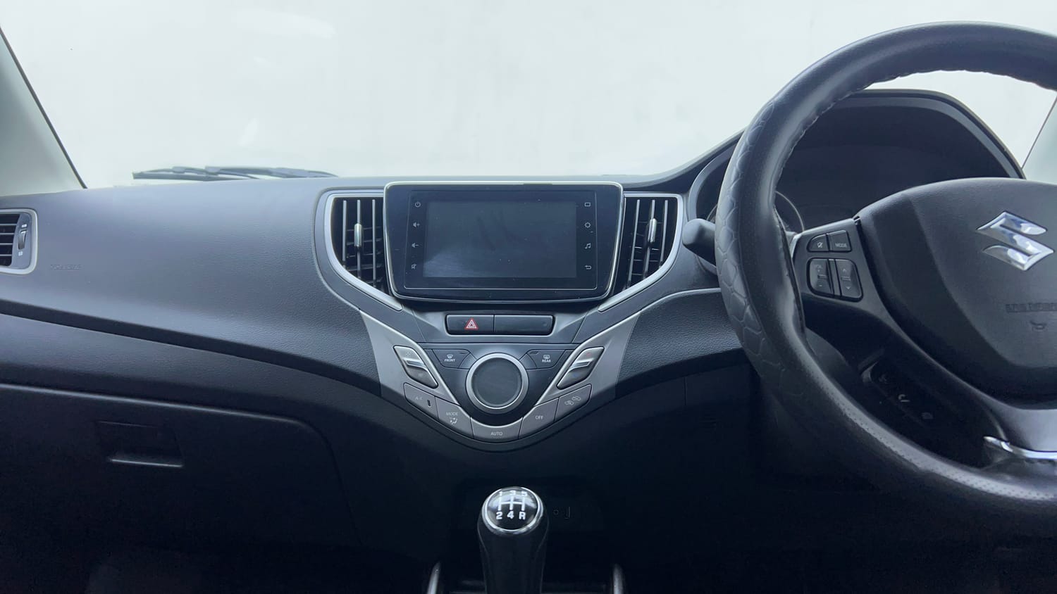 Used 2021 Maruti Suzuki Baleno Zeta Petrol Manual interior MUSIC SYSTEM & AC CONTROL VIEW