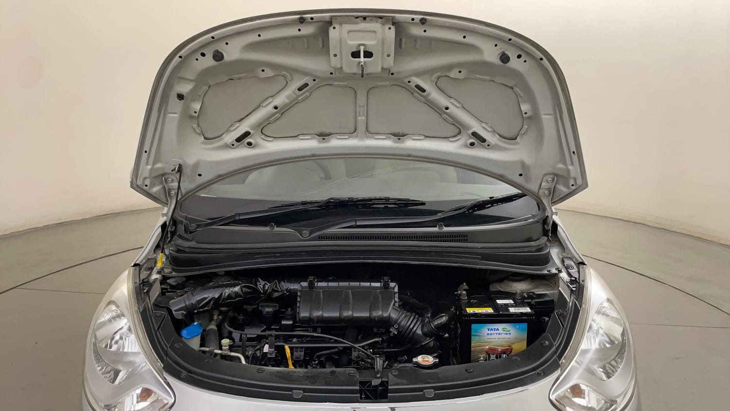 Used 2013 Hyundai i10 Magna 1.2 Kappa2 Petrol Manual engine ENGINE & BONNET OPEN FRONT VIEW
