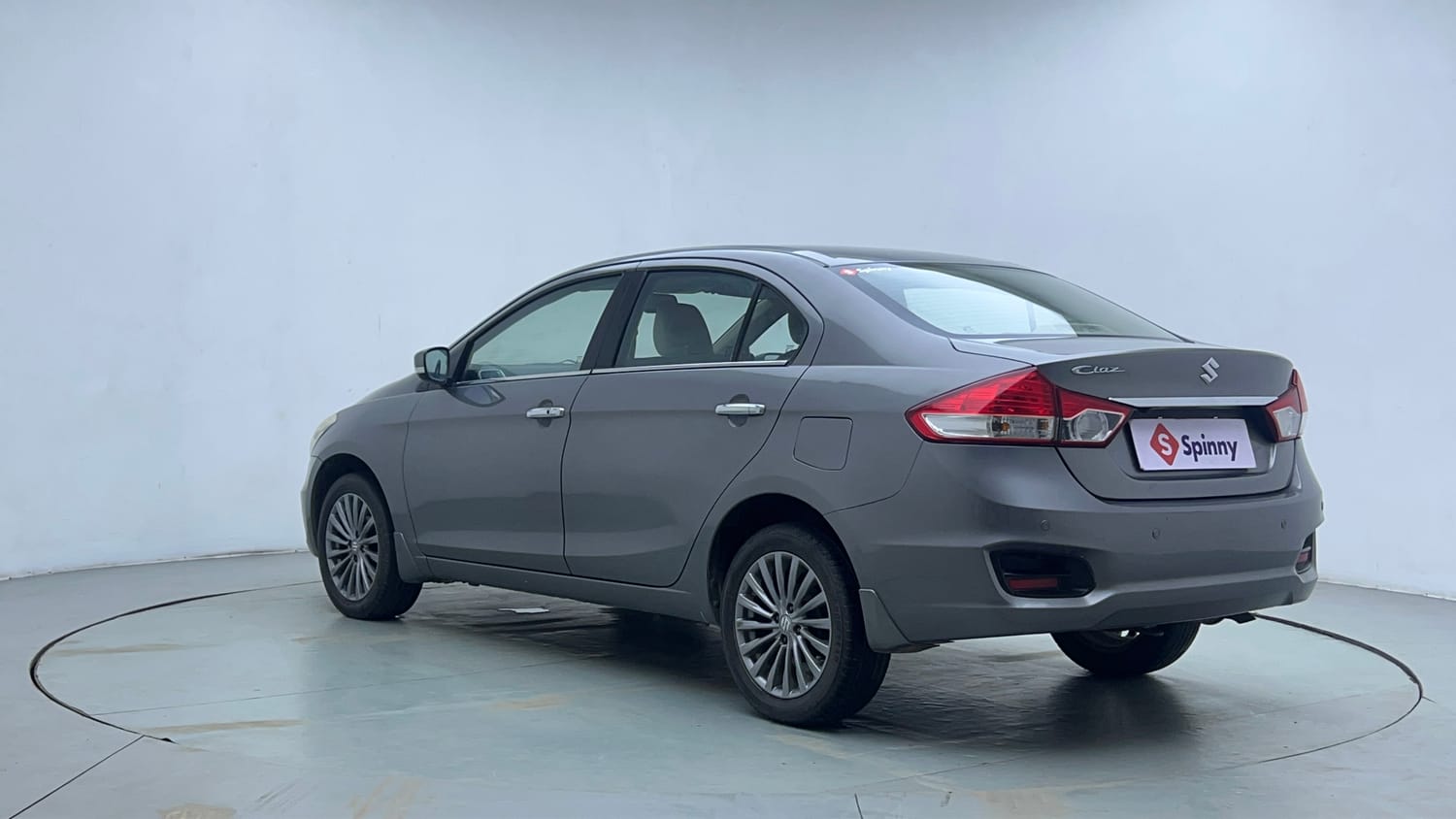 Used 2017 Maruti Suzuki Ciaz Alpha 1.4 AT Petrol Automatic exterior LEFT REAR CORNER VIEW