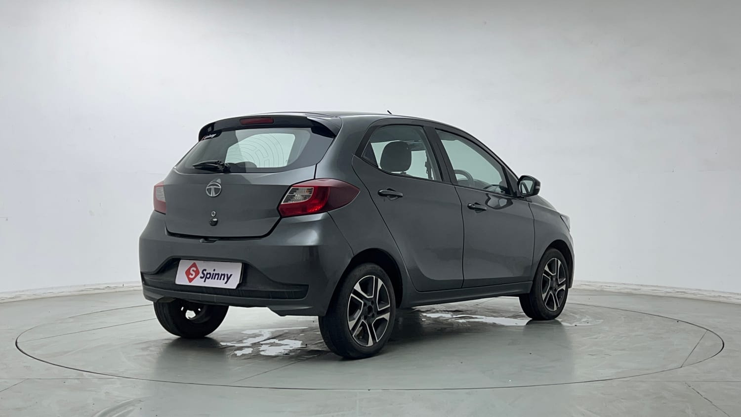 Used 2020 Tata Tiago XZ Plus Petrol Manual exterior RIGHT REAR CORNER VIEW