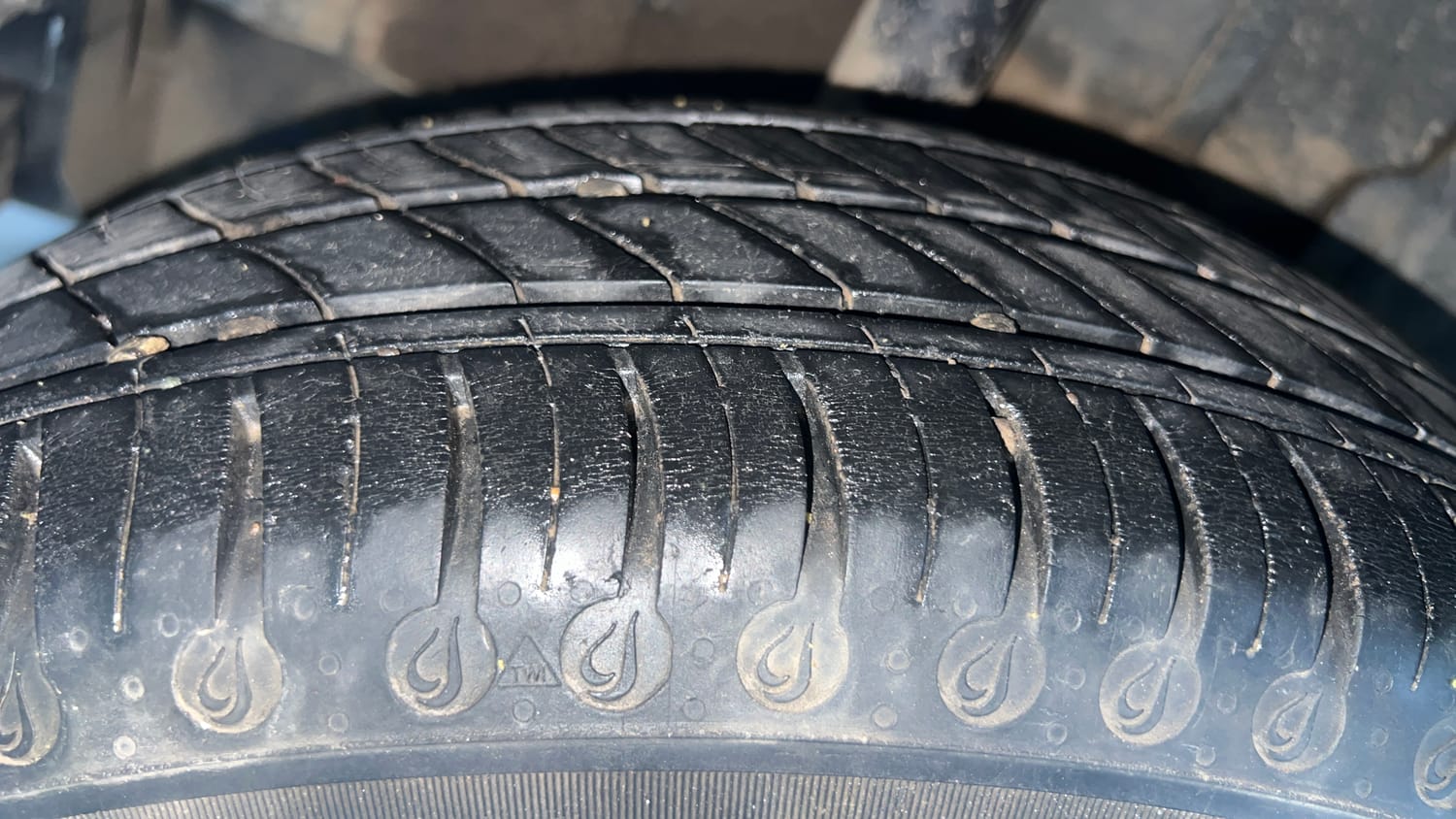 Used 2022 Tata Tigor EV XZ Plus Electric Automatic tyres RIGHT REAR TYRE TREAD VIEW