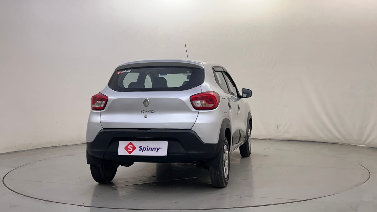 Used 2016 Renault Kwid RXT Petrol Manual exterior RIGHT REAR CORNER VIEW