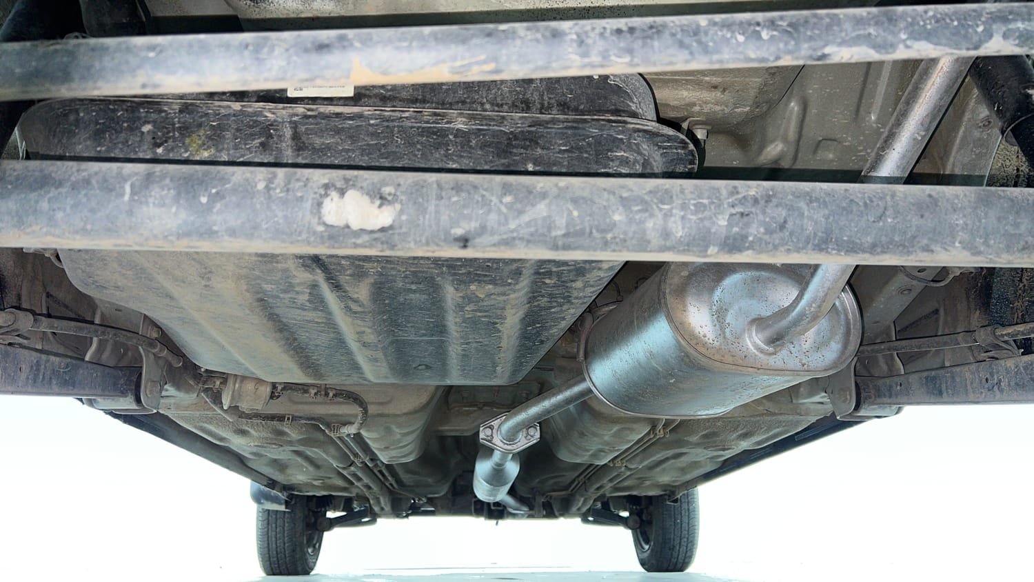 Used 2019 maruti-suzuki Alto K10 VXi (O) AMT Petrol Automatic extra REAR UNDERBODY VIEW (TAKEN FROM REAR)