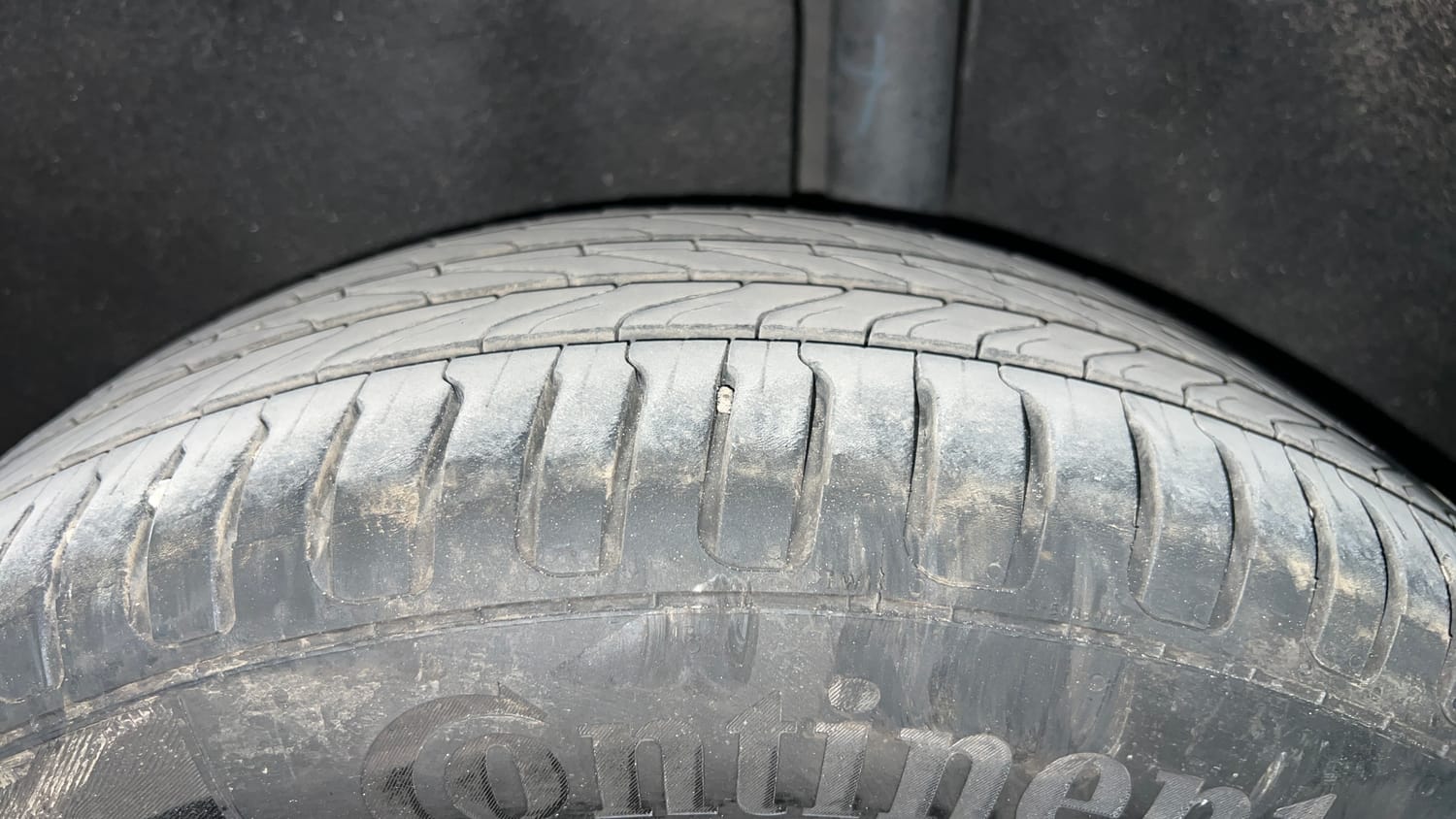 Used 2019 Ford EcoSport Titanium 1.5L TDCi Diesel Manual tyres LEFT REAR TYRE TREAD VIEW