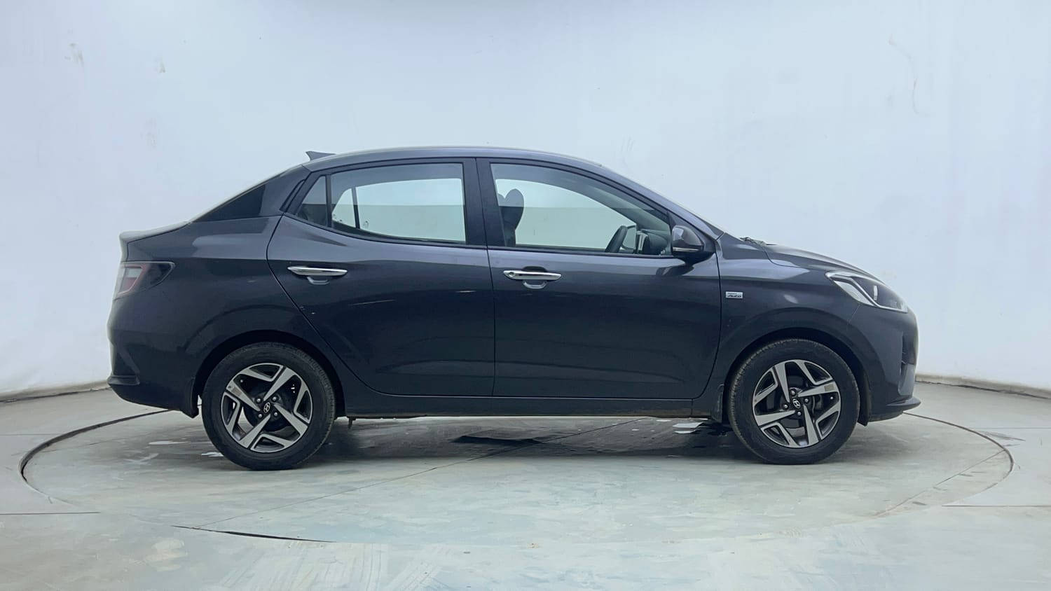 Used 2022 Hyundai Aura SX Plus 1.2 AMT Petrol Petrol Automatic exterior RIGHT SIDE VIEW