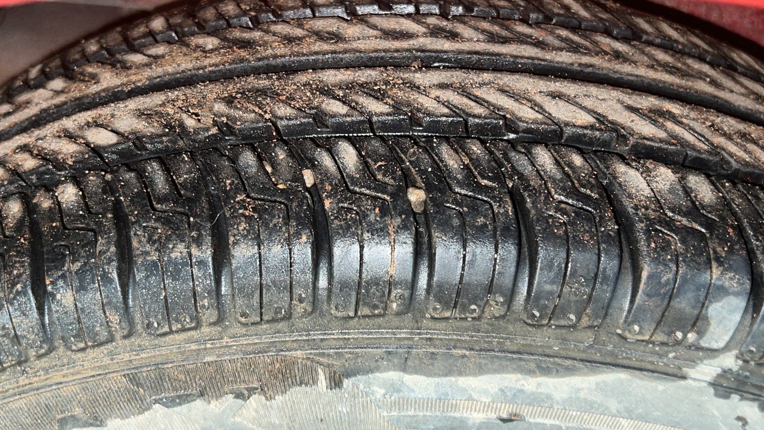 Used 2015 Maruti Suzuki Celerio VXi AMT Petrol Automatic tyres RIGHT REAR TYRE TREAD VIEW