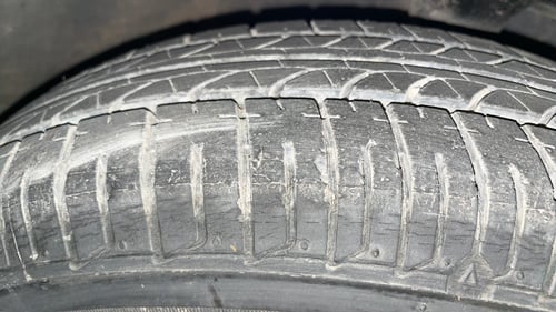 Used 2012 Hyundai i10 Sportz 1.2 Kappa2 Petrol Manual tyres RIGHT FRONT TYRE TREAD VIEW