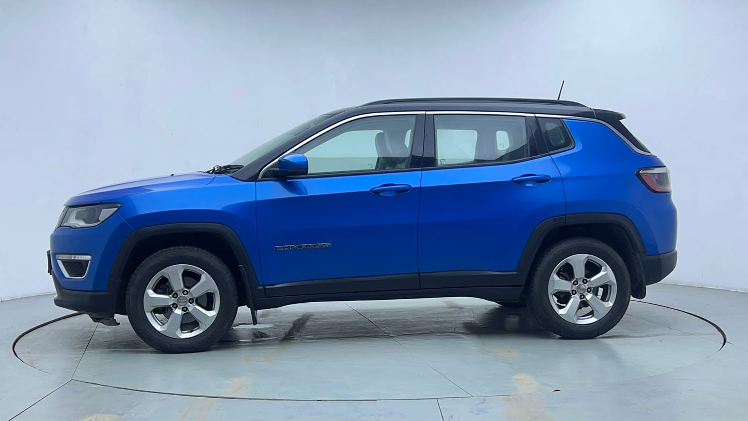 Used 2018 Jeep Compass Limited 1.4 Petrol AT Petrol Automatic exterior LEFT SIDE VIEW