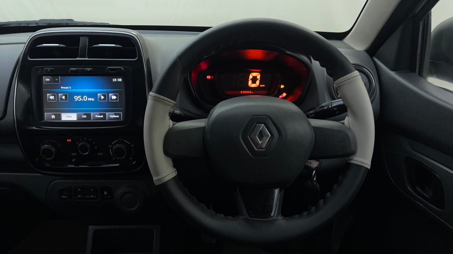 Used 2016 Renault Kwid RXT Petrol Manual interior STEERING VIEW