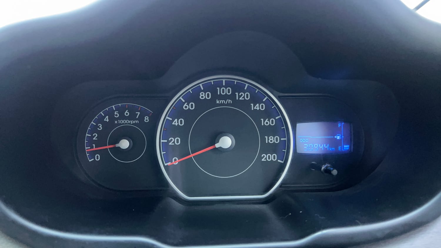 Used 2015 Hyundai i10 Sportz 1.1 iRDE2 Petrol Manual interior CLUSTERMETER VIEW