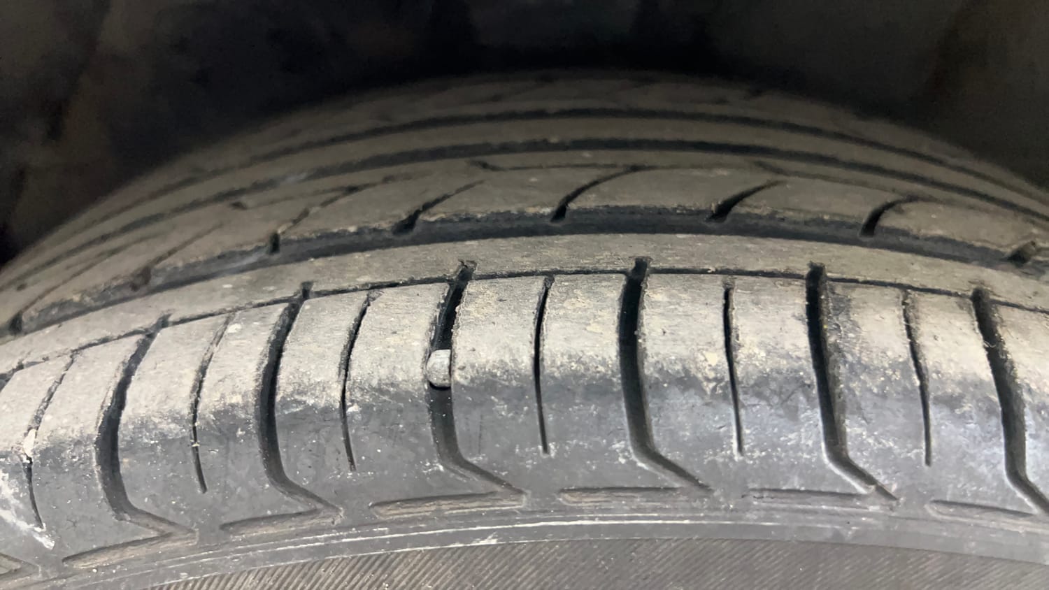 Used 2015 Hyundai Verna Fluidic 1.6 VTVT SX Petrol Manual tyres LEFT FRONT TYRE TREAD VIEW