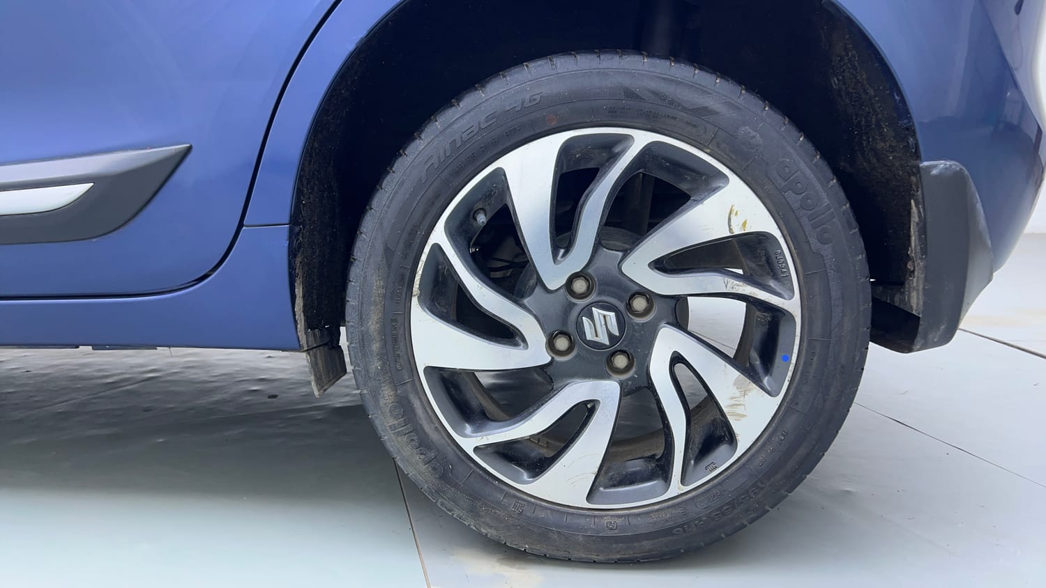 Used 2021 Maruti Suzuki Baleno Zeta Petrol Manual tyres LEFT REAR TYRE RIM VIEW
