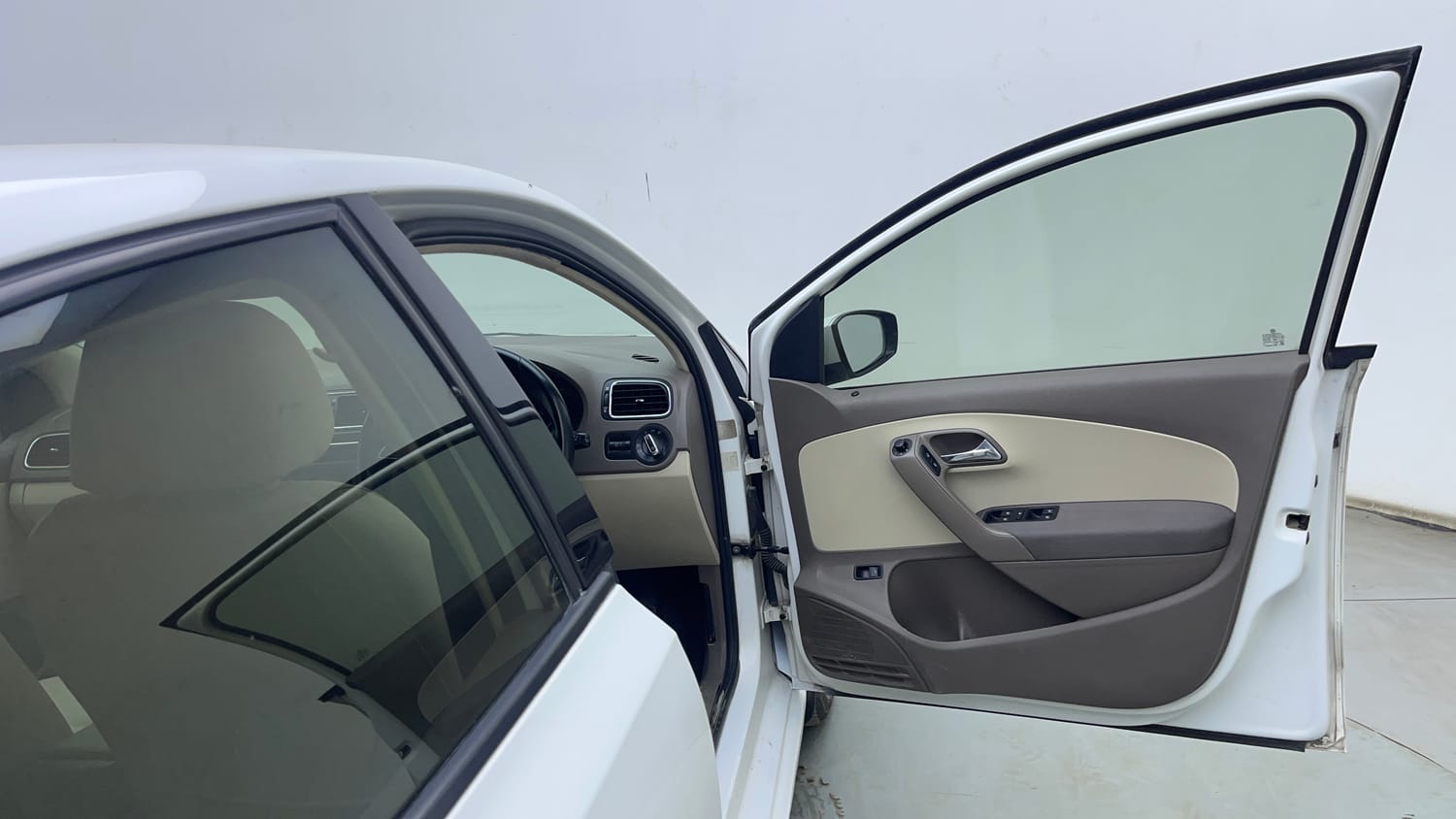Used 2016 Skoda Rapid 1.5 TDI CR Style Plus AT Diesel Automatic interior RIGHT FRONT DOOR OPEN VIEW