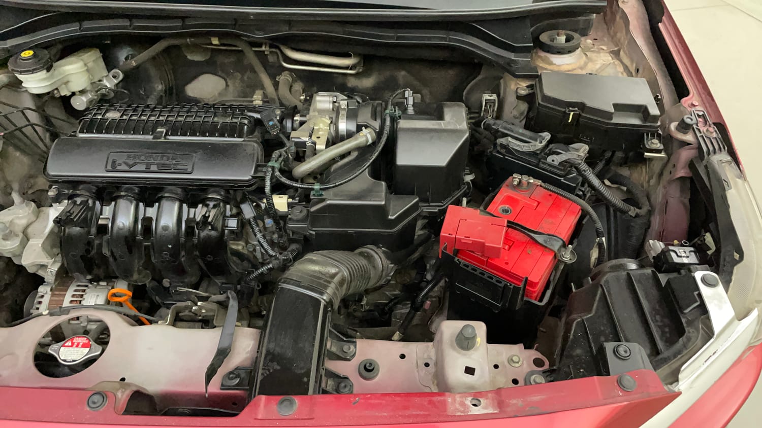 Used 2019 Honda Amaze 1.2 V CVT Petrol Petrol Automatic engine ENGINE LEFT SIDE VIEW