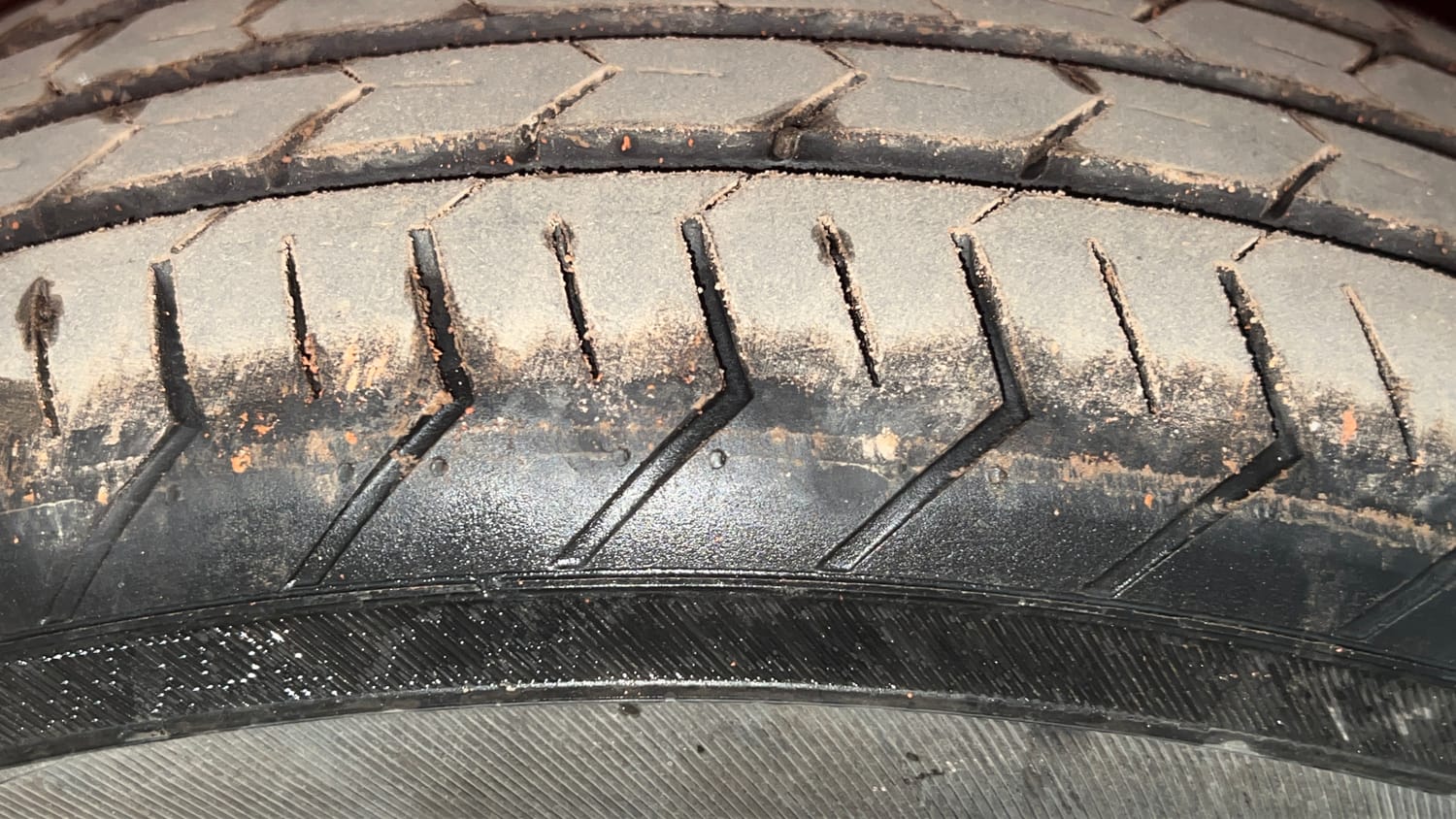 Used 2024 Maruti Suzuki Celerio ZXi Plus Petrol Manual tyres RIGHT FRONT TYRE TREAD VIEW