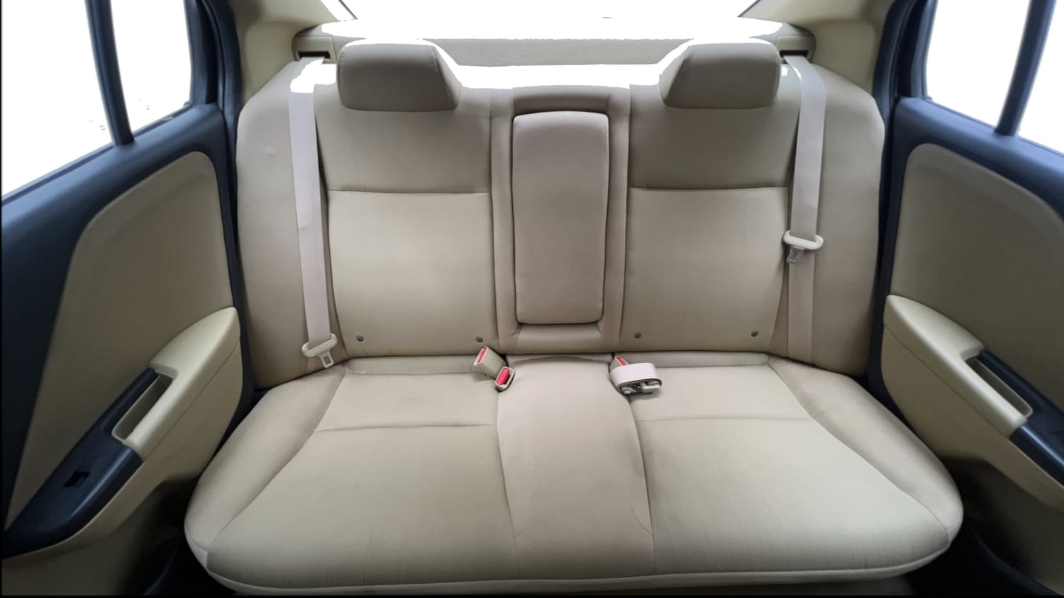Used 2016 Honda City SV CVT Petrol Automatic interior REAR SEAT CONDITION VIEW
