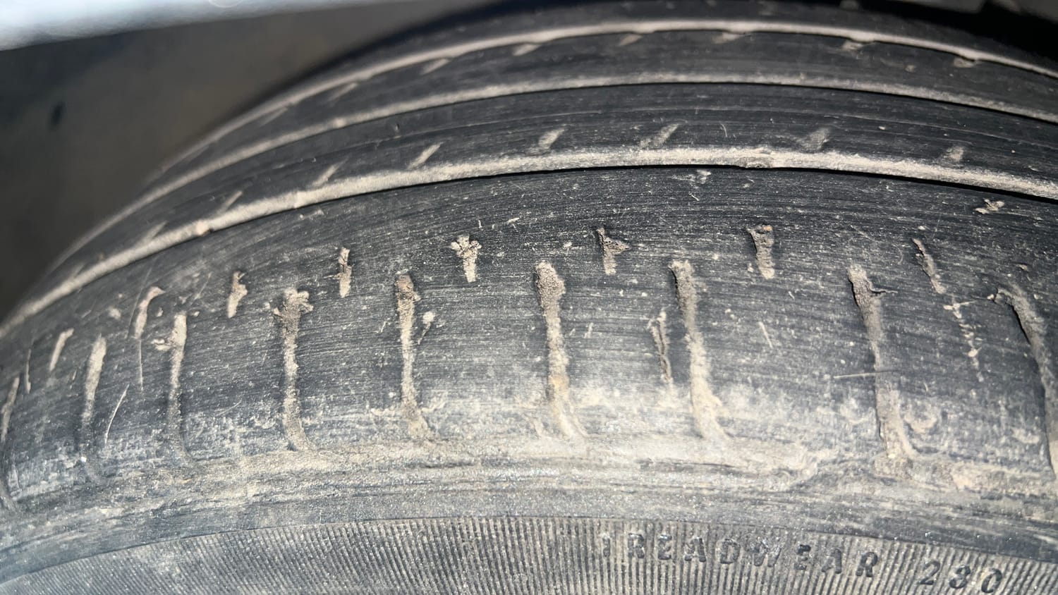 Used 2020 Tata Tiago XZ Plus Petrol Manual tyres RIGHT FRONT TYRE TREAD VIEW