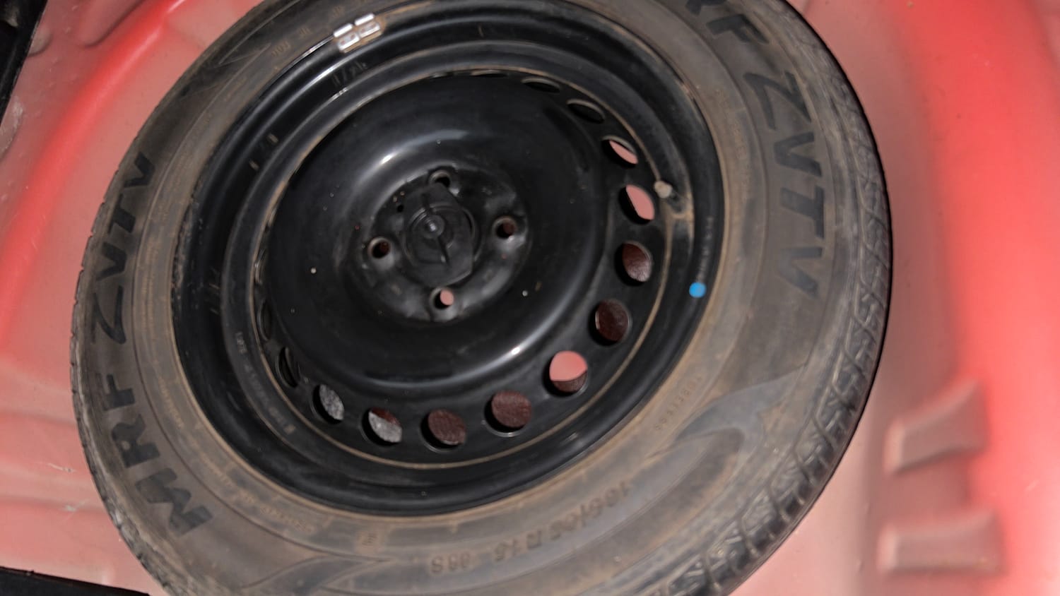 Used 2018 Maruti Suzuki Baleno Delta 1.2 AT Petrol Automatic tyres SPARE TYRE VIEW