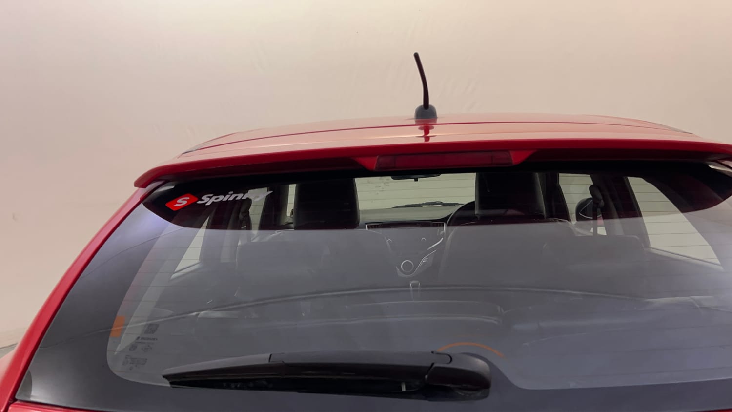 Used 2018 Maruti Suzuki Baleno Delta 1.2 AT Petrol Automatic top_features Rear wiper