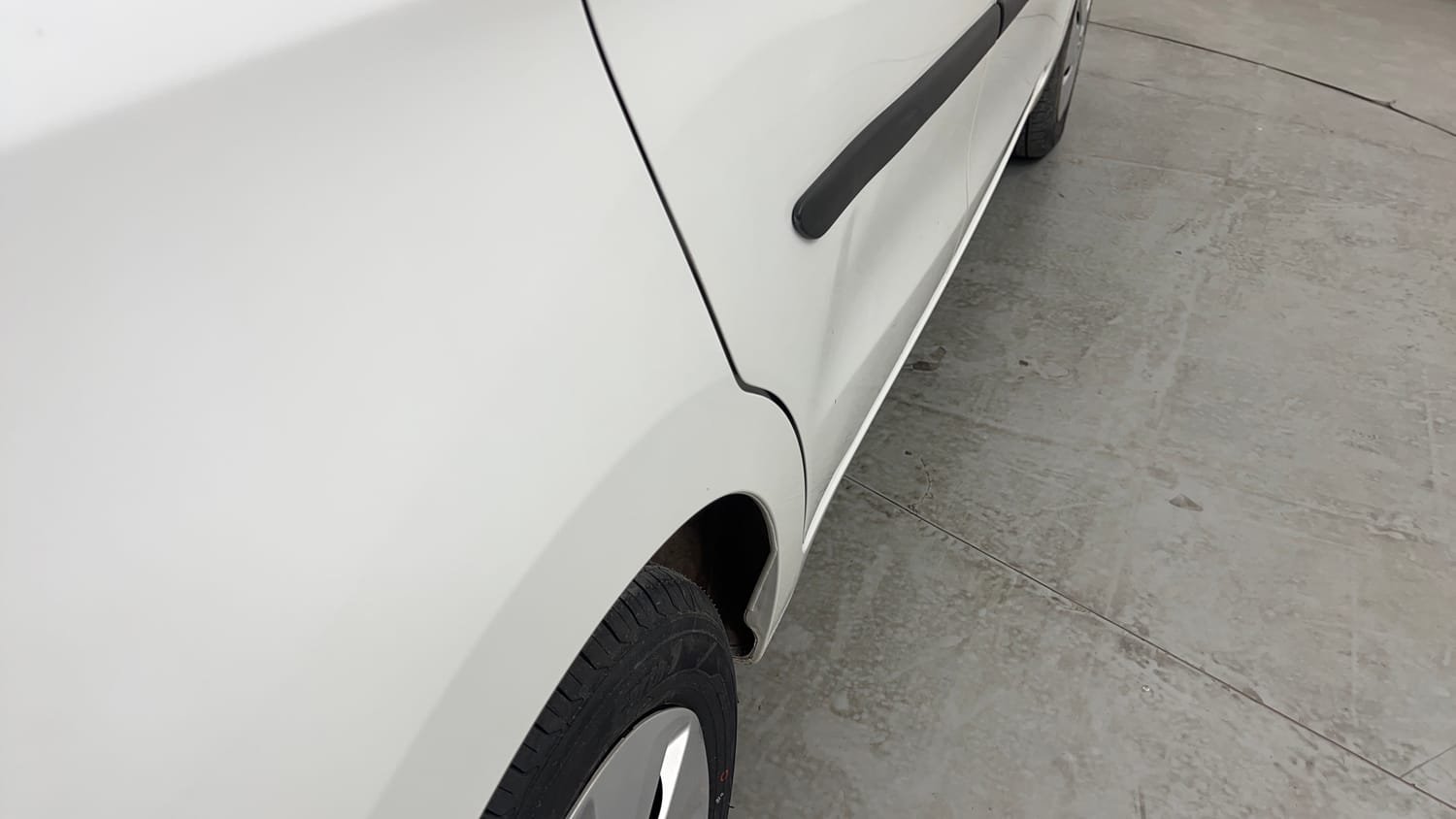 Used 2016 Maruti Suzuki Celerio VXi CNG Cng Manual dents MINOR SCRATCH